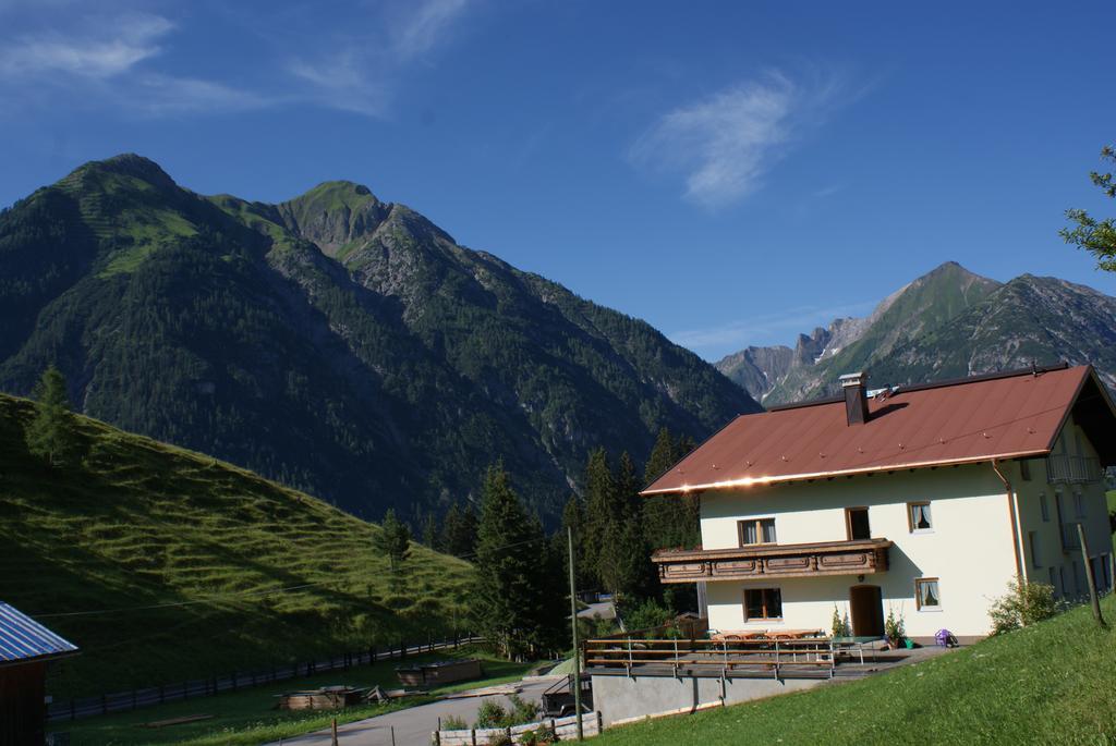Haus Bergfrieden Hotel Bach  Luaran gambar